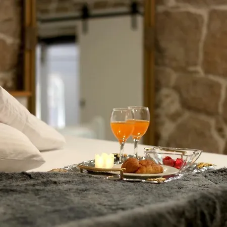 班姆比那公寓 *