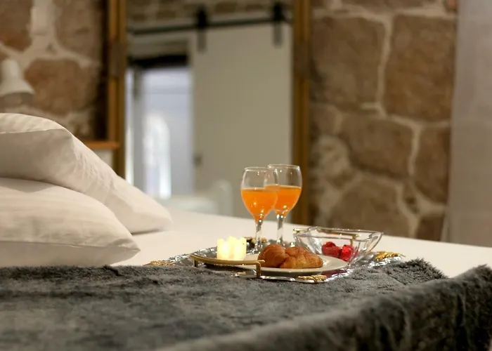 班姆比那公寓 *